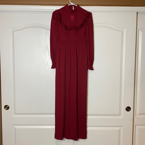 HANDMADE MAROON VICTORIAN STYLE RUFFLE DETAIL MAXI DRESS - Picture 1 of 4